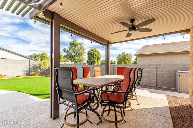 view of patio / terrace with ceiling fan