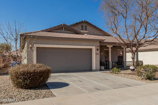 view of front facade featuring a garage