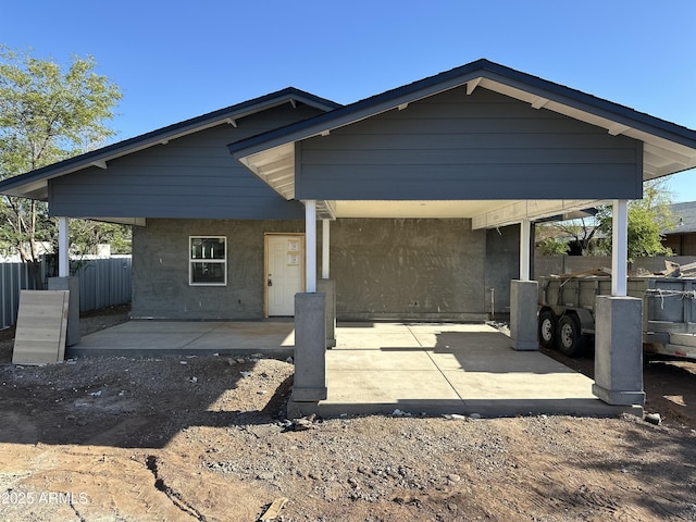 1110 E Pierce St, Phoenix, AZ 85006 - view of front of house featuring a patio area