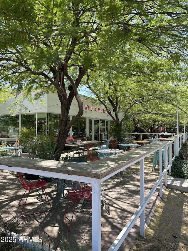1110 E Pierce St, Phoenix, AZ 85006 - view of patio