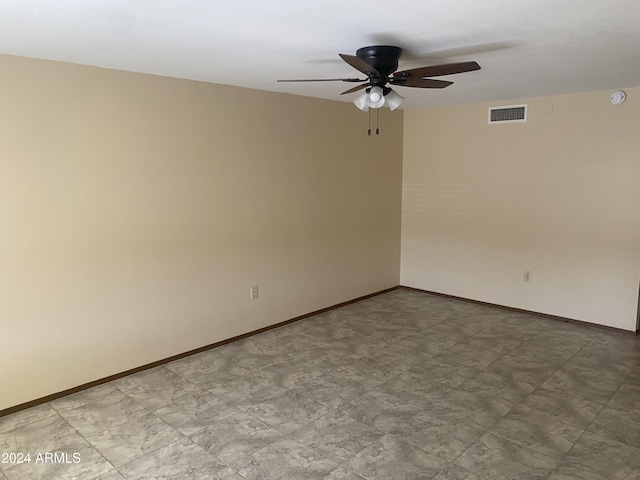 empty room with ceiling fan