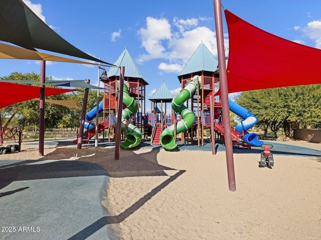 3550 N Camden Dr, Florence, AZ 85132 - view of communal playground