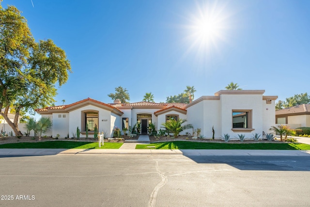 view of mediterranean / spanish-style house