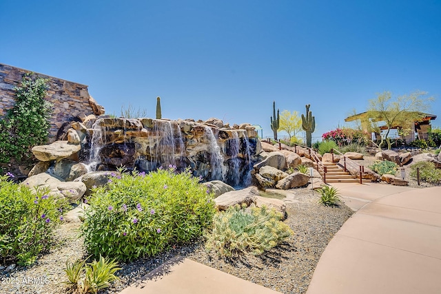 1927 W Mine Trl, Phoenix, AZ 85085 - view of home's community featuring a garden pond