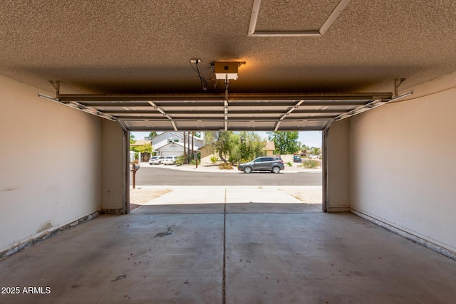 2164 S Estrella Cir, Mesa, AZ 85202 - view of garage