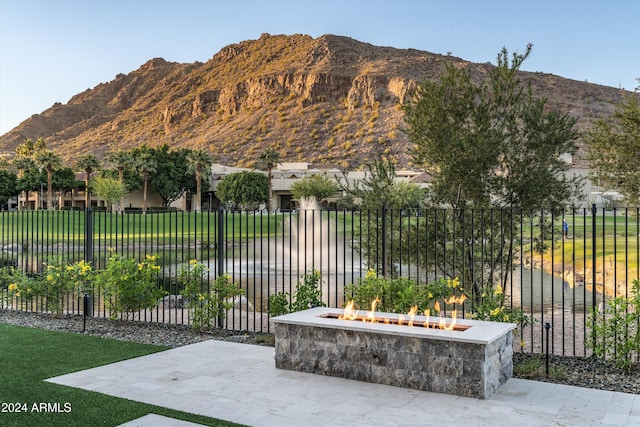 property view of mountains featuring a water view