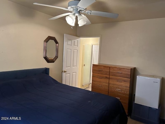 bedroom featuring ceiling fan