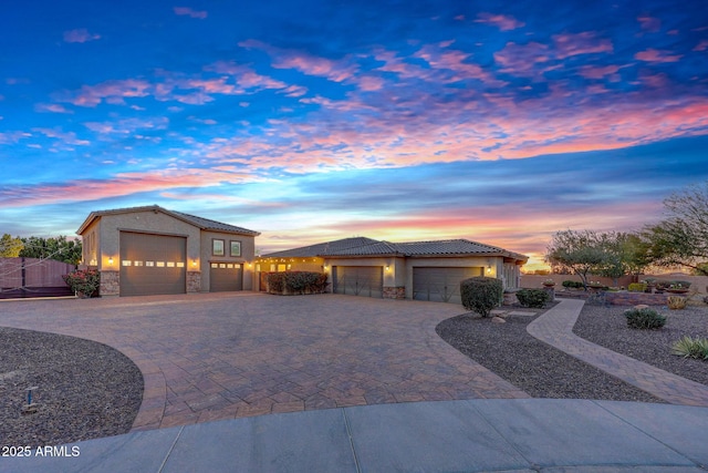 view of front of property featuring a garage