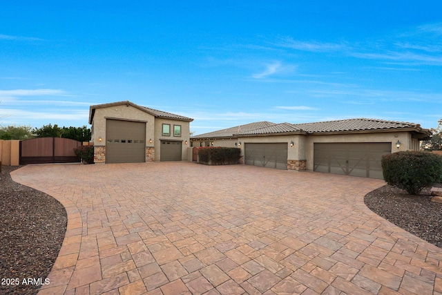 view of front of house featuring a garage