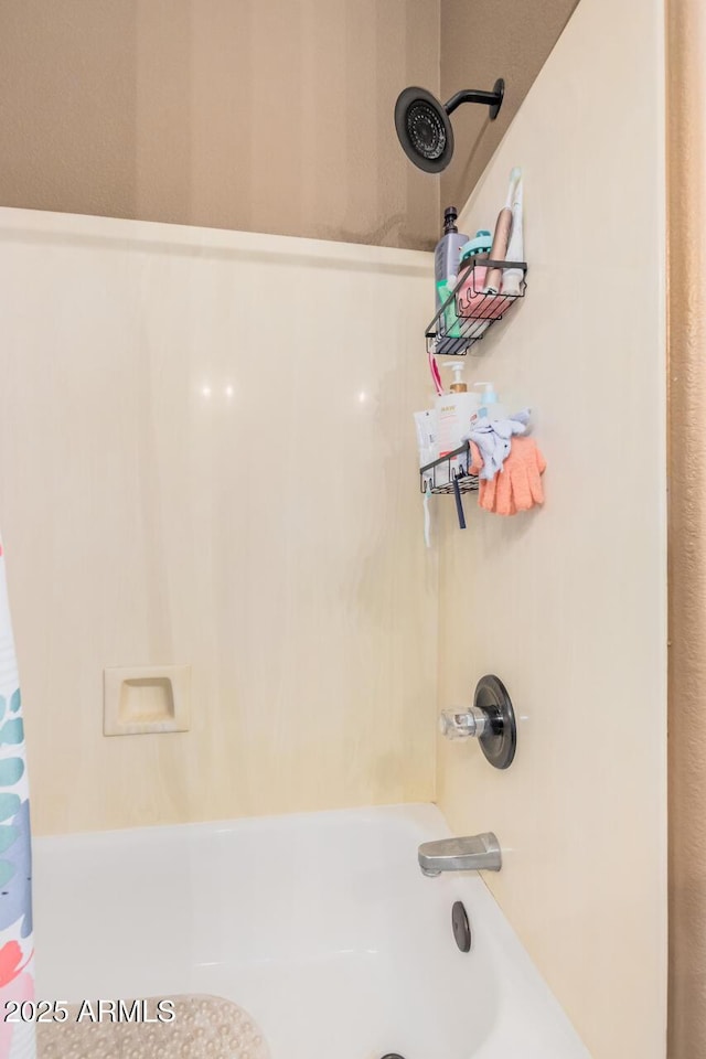 10529 E Posada Ave, Mesa, AZ 85212 - bathroom featuring shower / bathtub combination with curtain