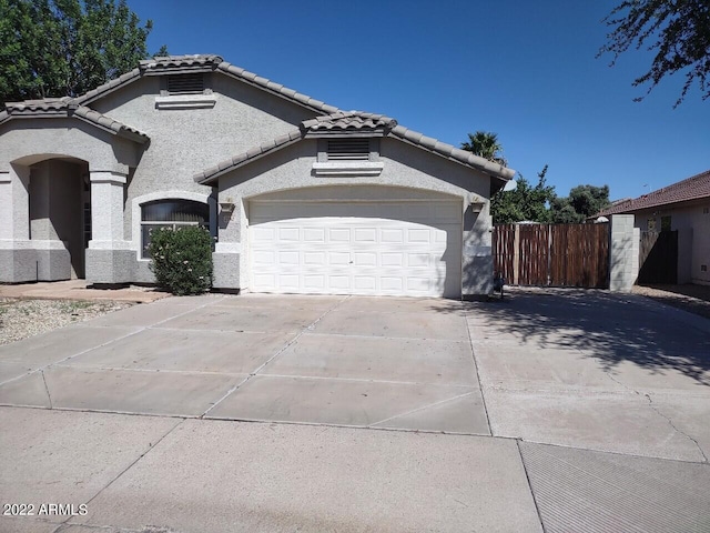 view of front facade with a garage