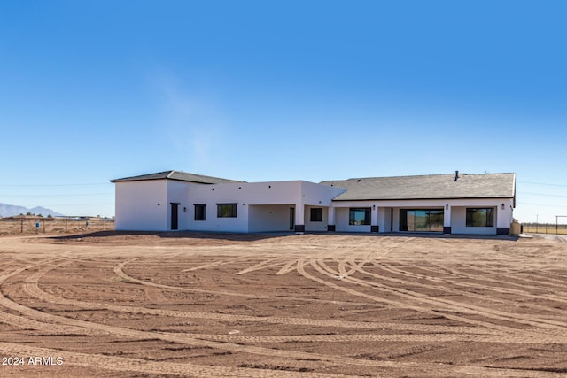 view of front of house