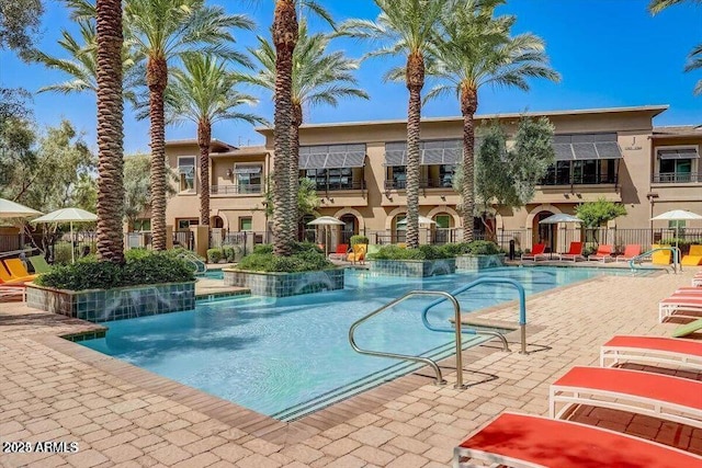 6565 E Thomas Rd Unit 1128, Scottsdale, AZ 85251 - community pool featuring a patio