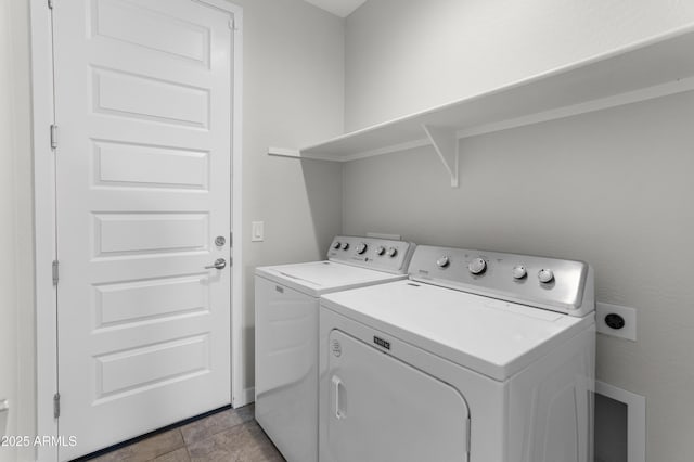 5957 N 89th Dr, Glendale, AZ 85305 - laundry room featuring independent washer and dryer
