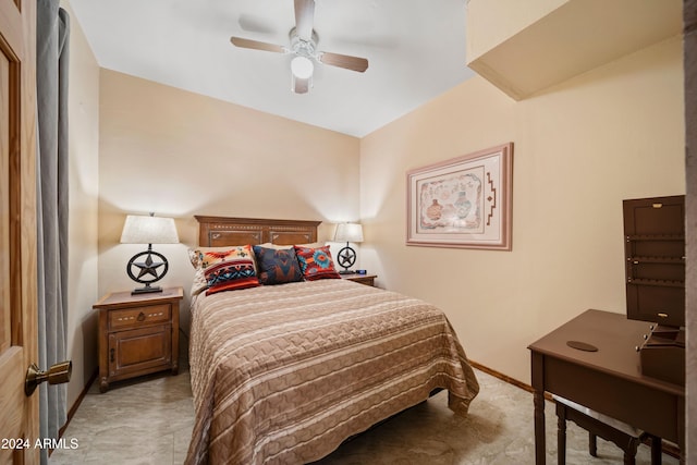 bedroom featuring ceiling fan