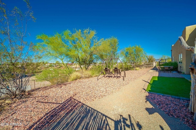 view of yard featuring a patio area