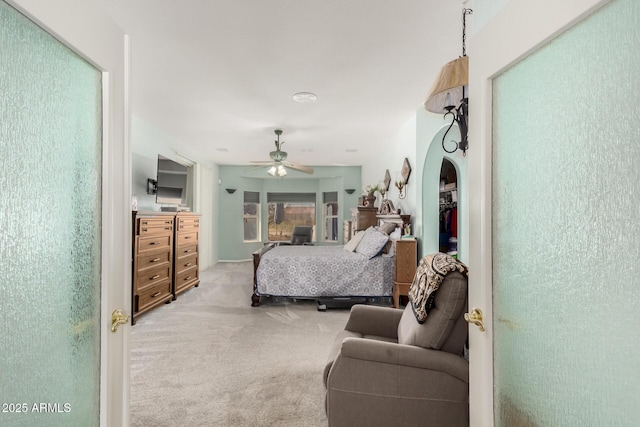 bedroom featuring carpet and ceiling fan