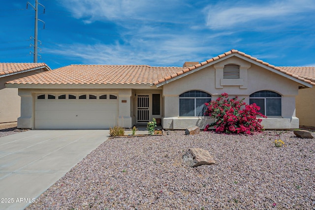 view of front facade with a garage