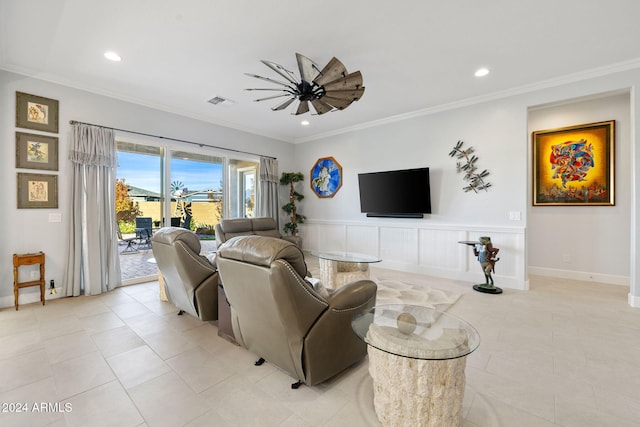 living room with light tile patterned floors, recessed lighting, ornamental molding, and ceiling fan