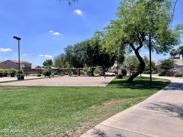 6049 S Wilson Dr, Chandler, AZ 85249 - view of property's community featuring volleyball court and a lawn