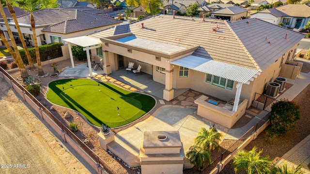 birds eye view of property featuring a residential view