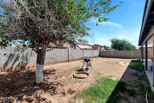 view of yard featuring a fenced backyard