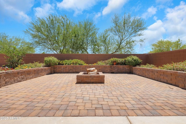 4853 N 183rd Ln, Goodyear, AZ 85395 - fenced backyard with a patio