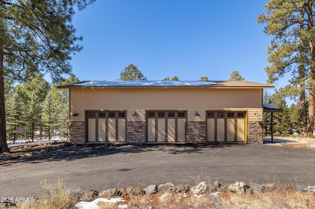 view of detached garage
