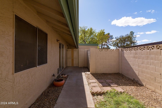 view of property exterior