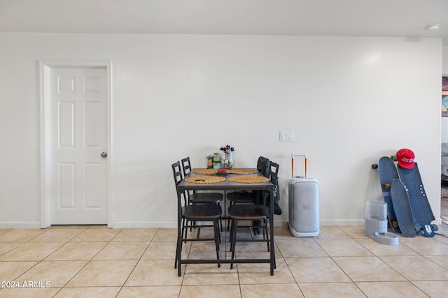 dining room with light tile patterned floors