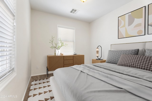 bedroom featuring carpet floors