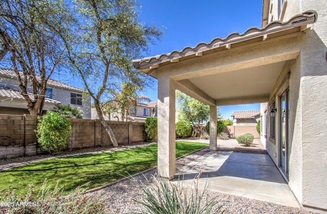 6192 S Claiborne Ave, Gilbert, AZ 85298 - view of patio with a fenced backyard