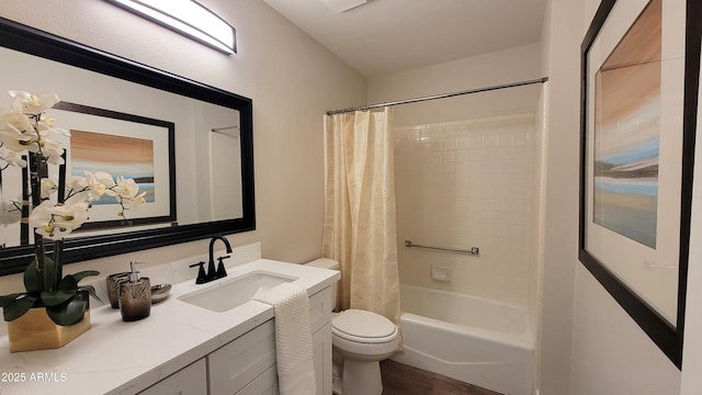 full bathroom featuring vanity, toilet, and shower / bath combo