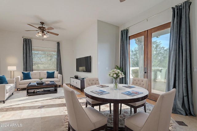 7845 E Dynamite Blvd, Scottsdale, AZ 85266 - dining space featuring a ceiling fan