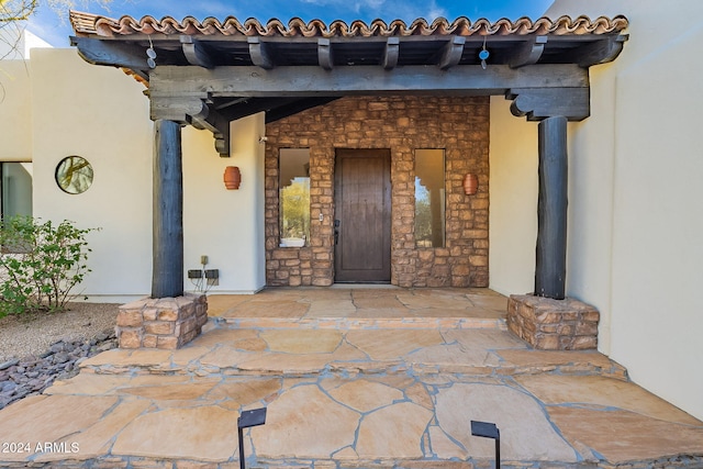 view of doorway to property