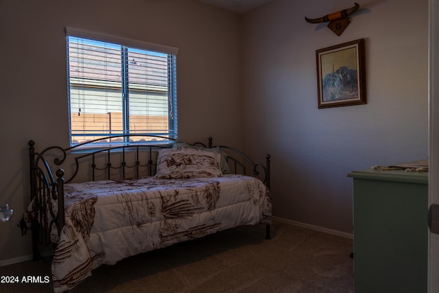 bedroom featuring carpet floors