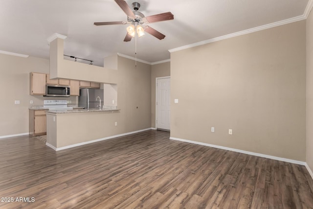 unfurnished living room with dark wood-style floors, ceiling fan, and crown molding