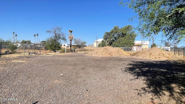 Listing photo 2 for 511 E Corral St Unit 4, Avondale AZ 85323