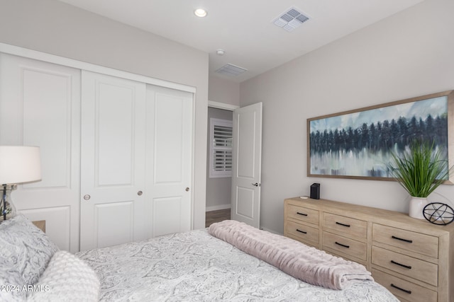 bedroom featuring a closet