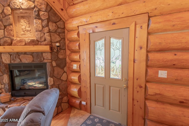 6168 W Hidden Pines Loop, Pine, AZ 85544 - entrance foyer with log walls