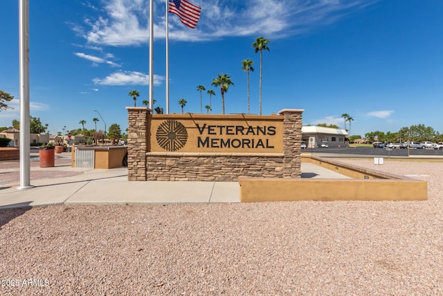 view of community / neighborhood sign