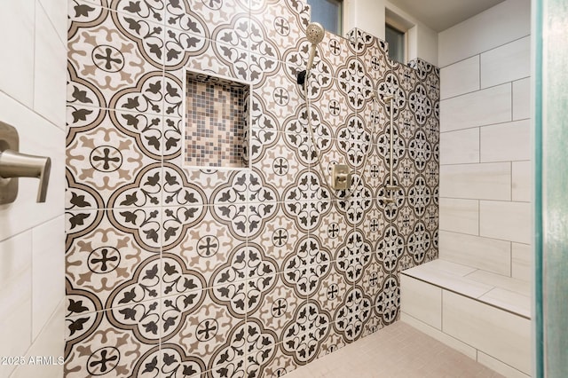 2611 S Quaintance St, Gilbert, AZ 85295 - full bath featuring tiled shower