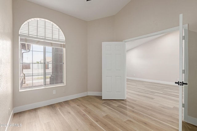 2189 E Ranch Ct, Gilbert, AZ 85296 - spare room with light wood finished floors, baseboards, and ceiling fan
