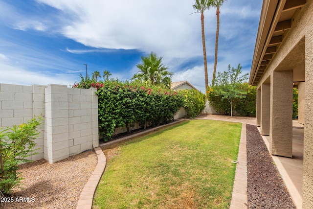 2189 E Ranch Ct, Gilbert, AZ 85296 - view of yard with a patio area