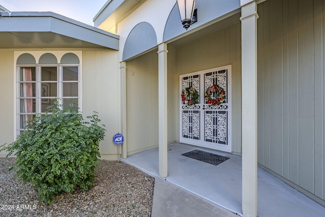 view of property entrance