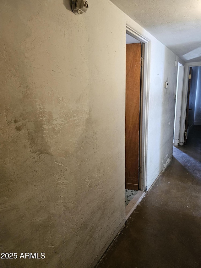 1630 E Catalina Dr, Phoenix, AZ 85016 - hall with concrete flooring