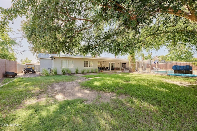 8049 N 16th Ave, Phoenix, AZ 85021 - view of yard