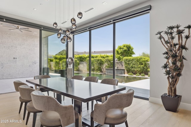 6908 E Cactus Wren Rd, Paradise Valley, AZ 85253 - sunroom / solarium with a chandelier