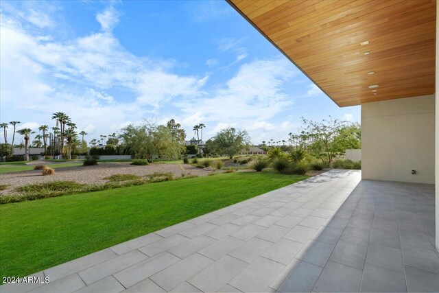 6311 E Phoenician Blvd Unit 21, Scottsdale, AZ 85251 - view of patio / terrace