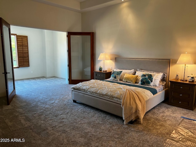 bedroom featuring carpet floors